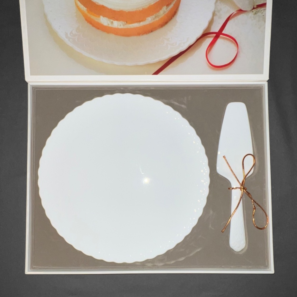 Mikasa Bone China Cake Cutter & Server Set - Picture 2 of 6